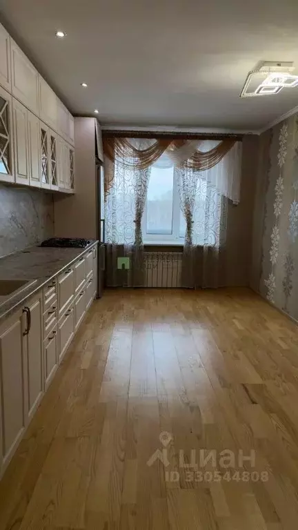 3-к кв. Татарстан, Зеленодольск ул. Космонавтов, 15 (104.8 м) - Фото 1