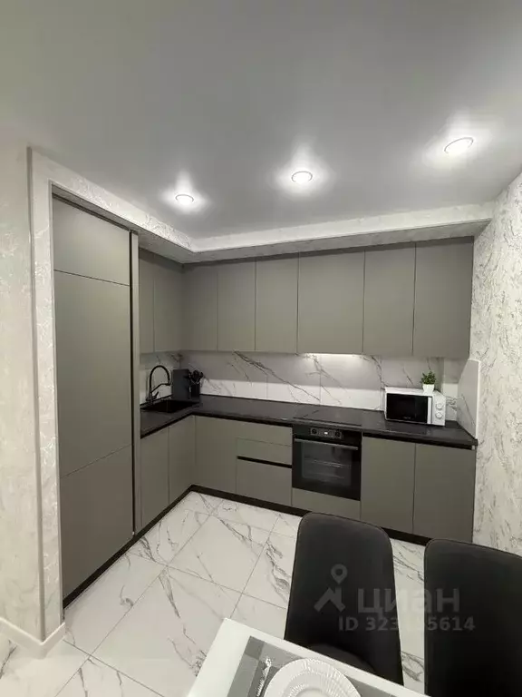 3-к кв. Астраханская область, Астрахань ул. Набережная Приволжского ... - Фото 1