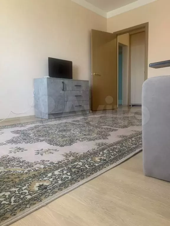 2-к. квартира, 60 м, 6/6 эт. - Фото 1