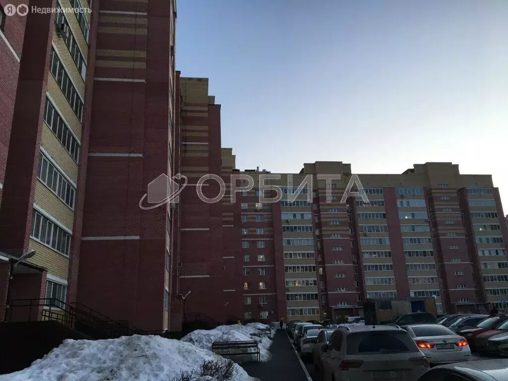 3-комнатная квартира: Тюмень, Кремлёвская улица, 102А (75.2 м) - Фото 2