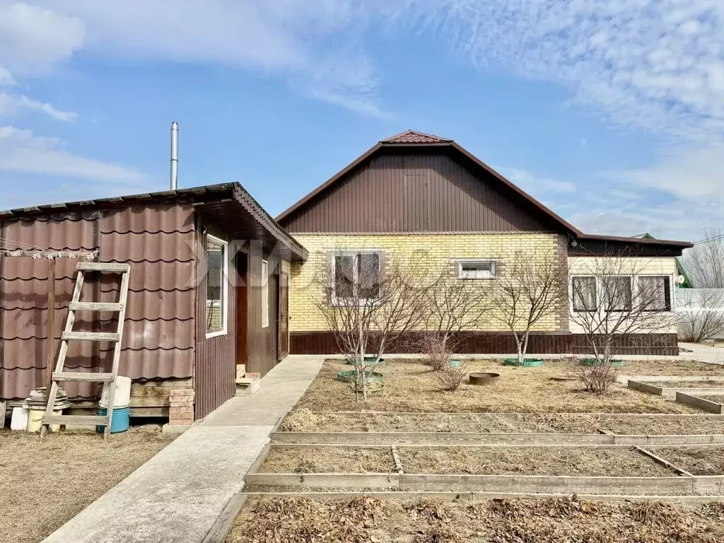 Дом в Хакасия, Абакан  (90 м) - Фото 1