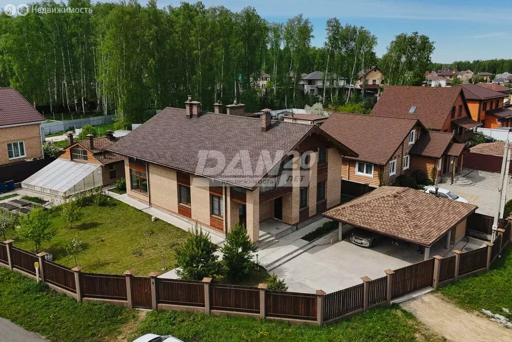 Дом в село Кременкуль, микрорайон Родной, Звёздная улица, 16 (265 м) - Фото 0
