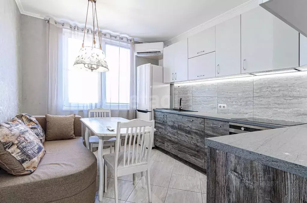 2-к кв. Краснодарский край, Анапа Астраханская ул., 76 (65.0 м) - Фото 1