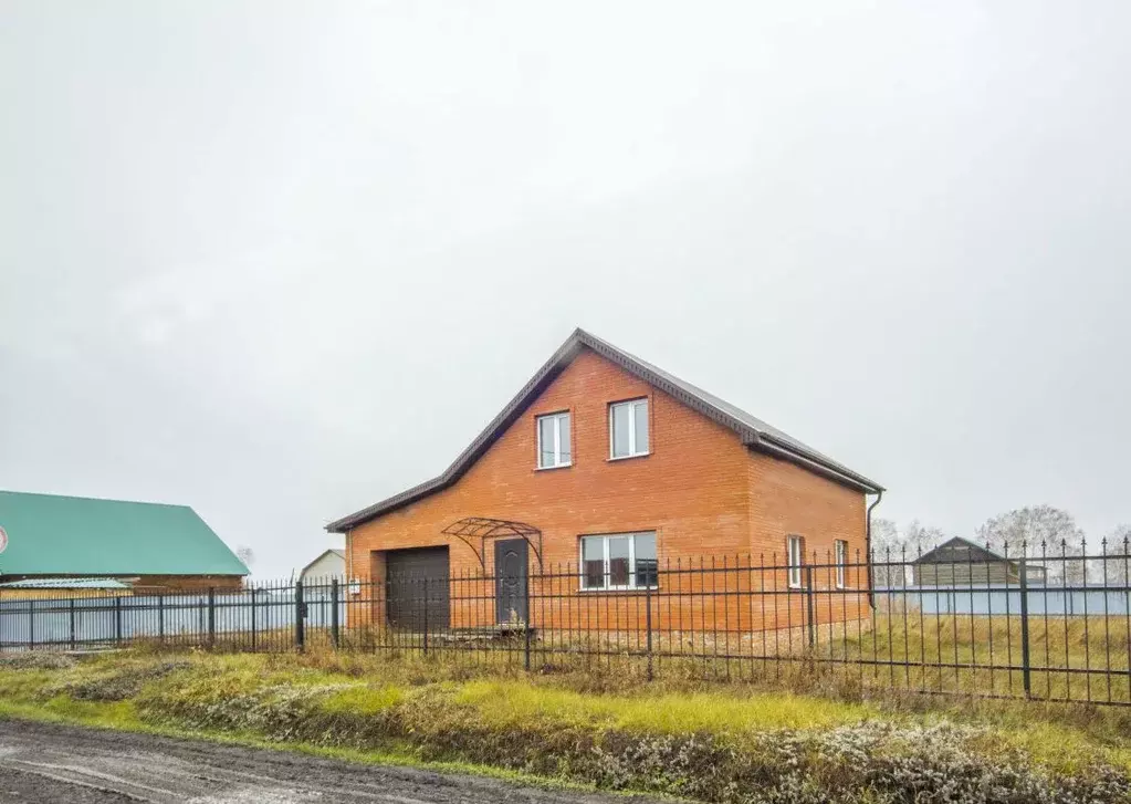 Дом в Омская область, Любинский район, Красный Яр рп Советская ул., ... - Фото 1