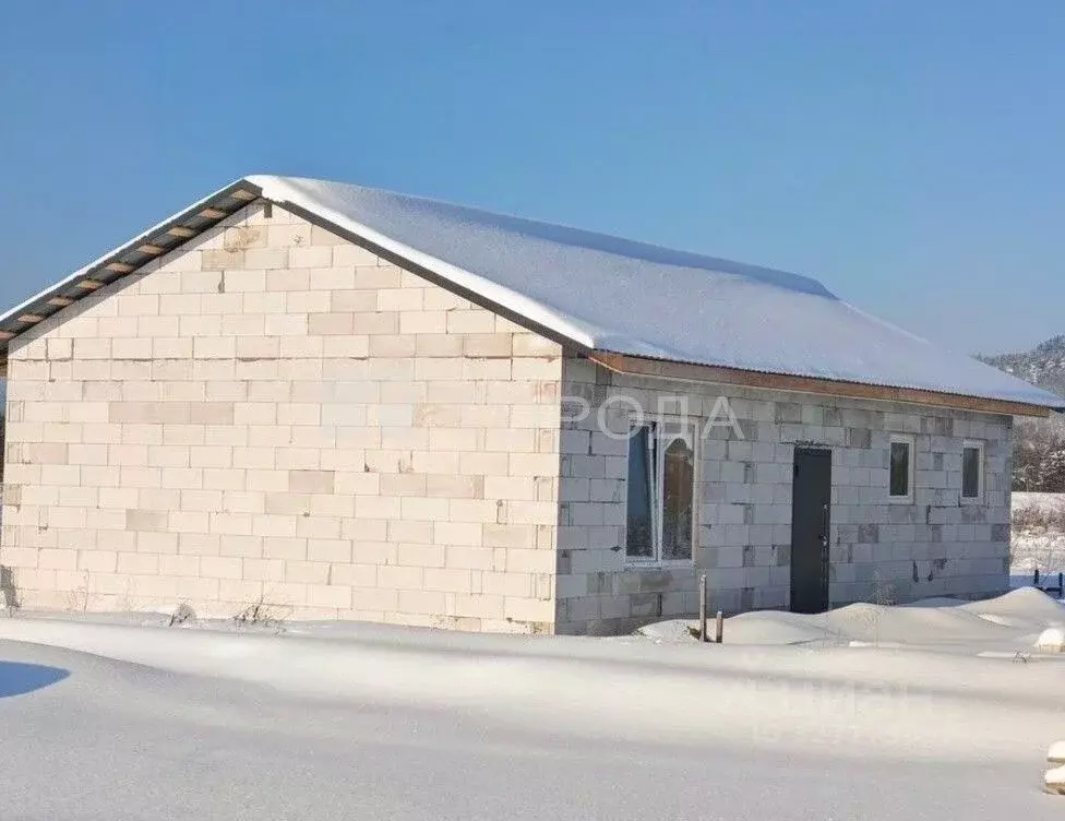 Дом в Кемеровская область, Новокузнецкий муниципальный округ, с. ... - Фото 1