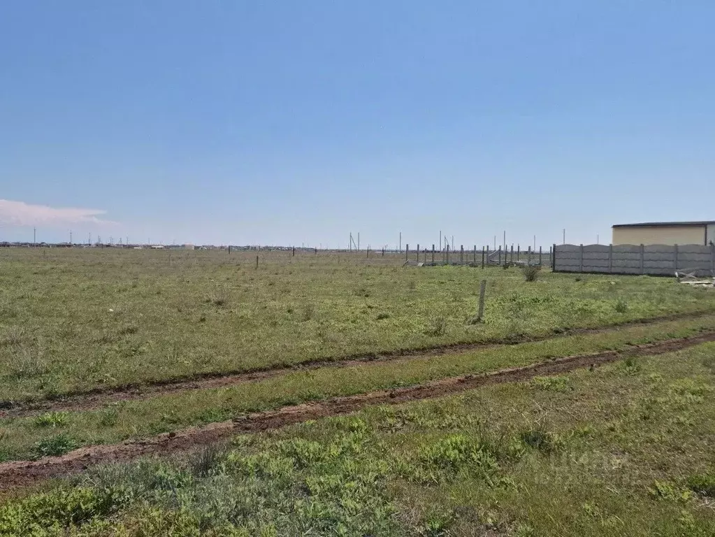 Участок в Крым, Сакский район, Молочненское с/пос  (4.9 сот.) - Фото 1