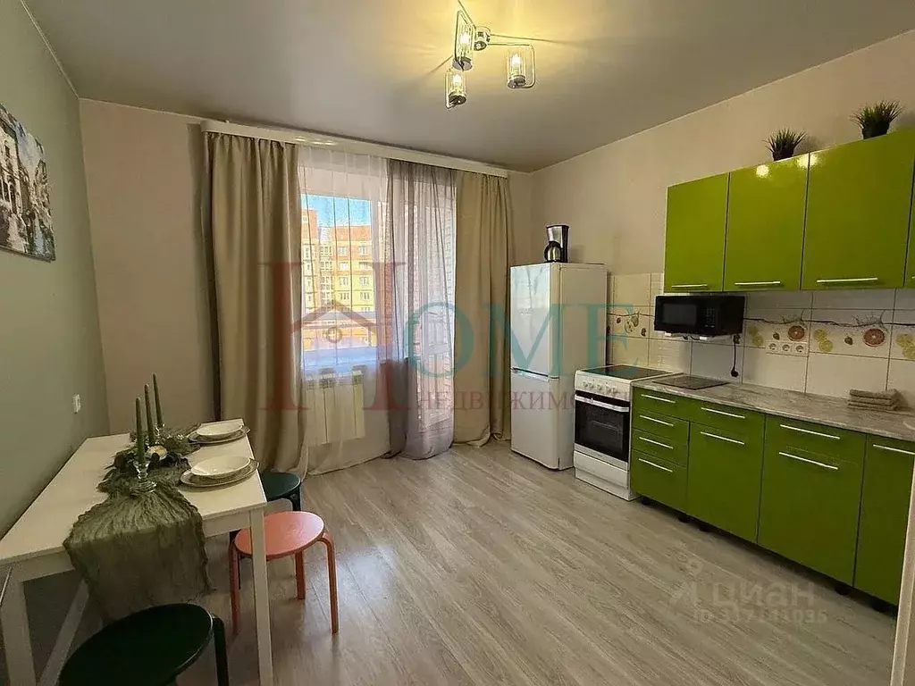 2-к кв. Новосибирская область, Новосибирск ул. Есенина, 67 (72.3 м) - Фото 0