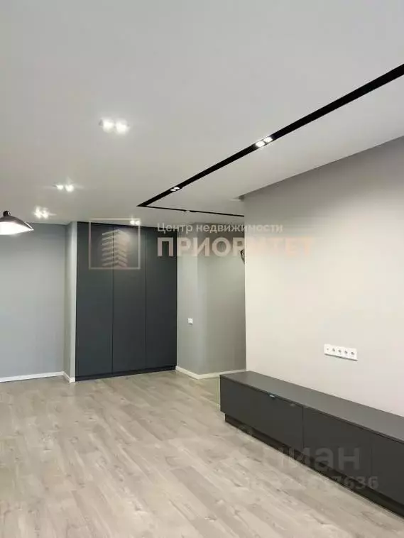 4-к кв. Саха (Якутия), Якутск ул. Дзержинского, 16/4 (100.4 м) - Фото 1