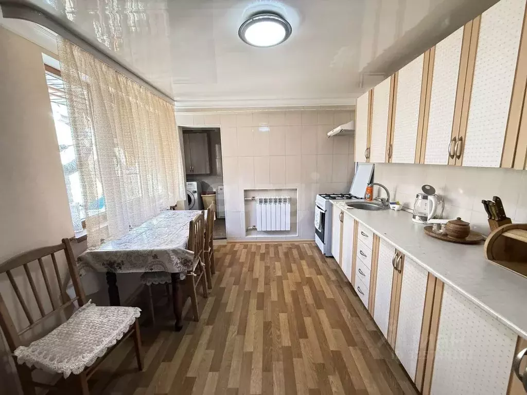 Дом в Северная Осетия, Владикавказ ул. Гастелло, 180 (52 м) - Фото 1