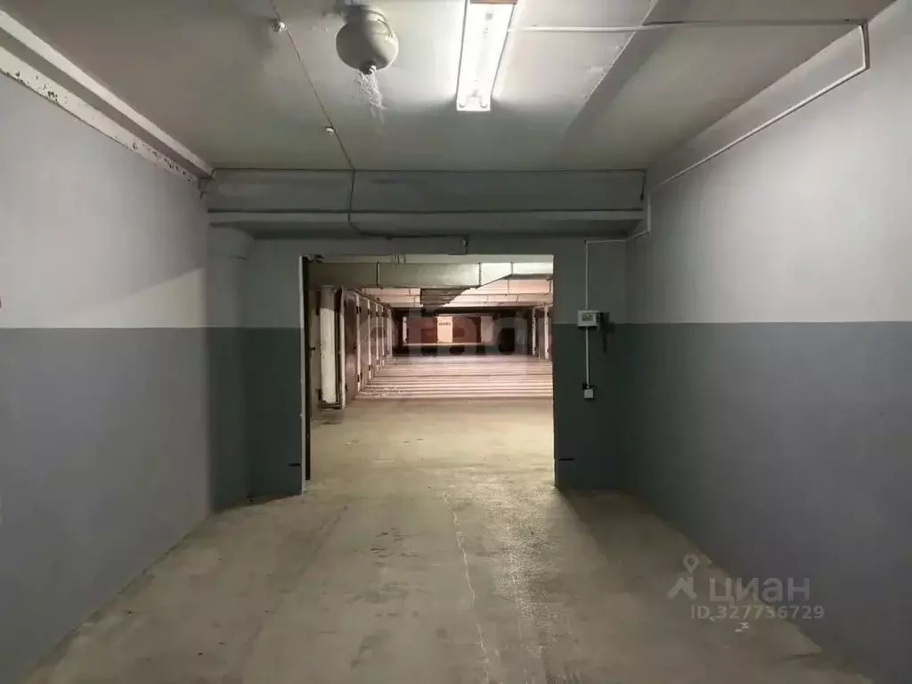 Гараж в Тюменская область, Тюмень ул. 50 лет ВЛКСМ, 57 (23 м) - Фото 1