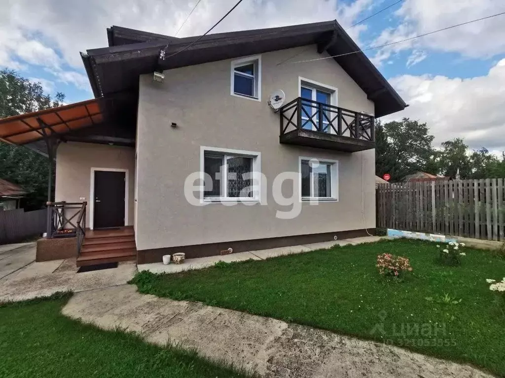 Дом в Красноярский край, Красноярск городской округ, пос. Минино ул. ... - Фото 0