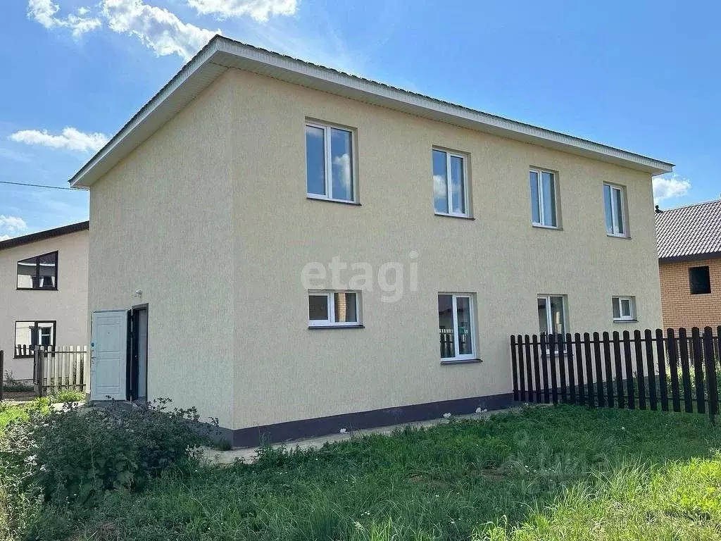Дом в Башкортостан, Иглинский район, Акбердинский сельсовет, с. ... - Фото 1