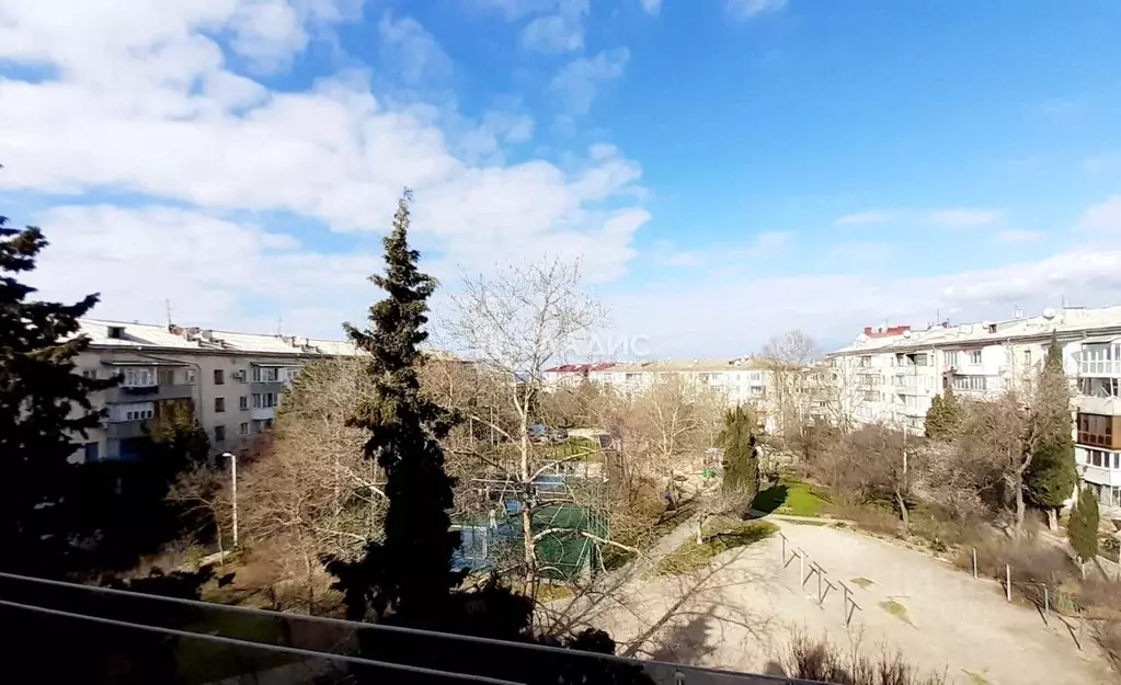 2-к кв. Севастополь ул. Репина, 34 (45.0 м) - Фото 2