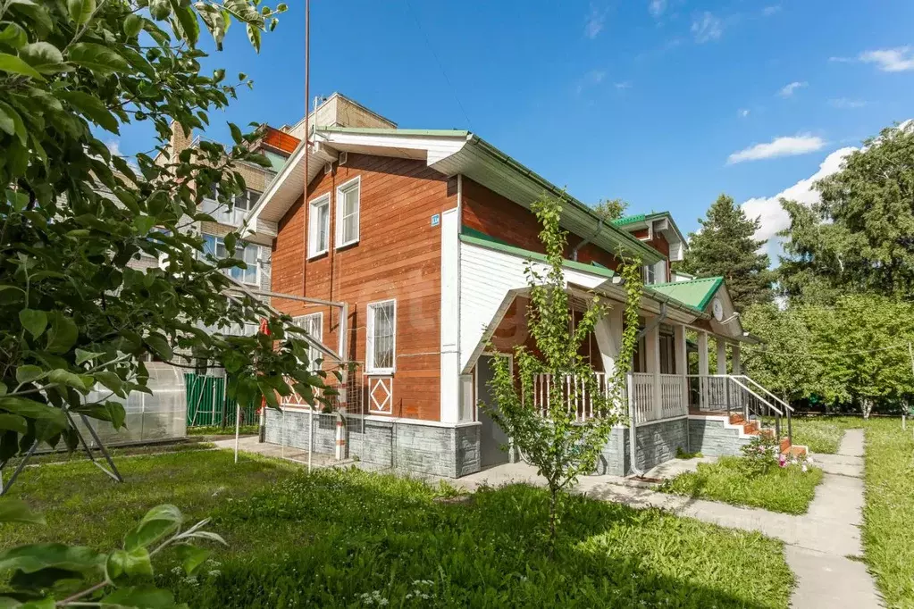 Дом в Вологодская область, Вологда наб. 6-й Армии, 11А (262 м) - Фото 1