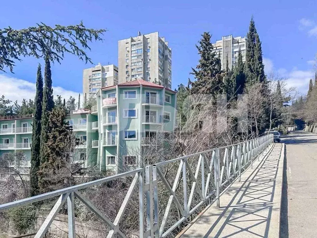 2-к кв. Крым, Алушта муниципальный округ, Партенит пгт ул. Победы, 21 ... - Фото 2