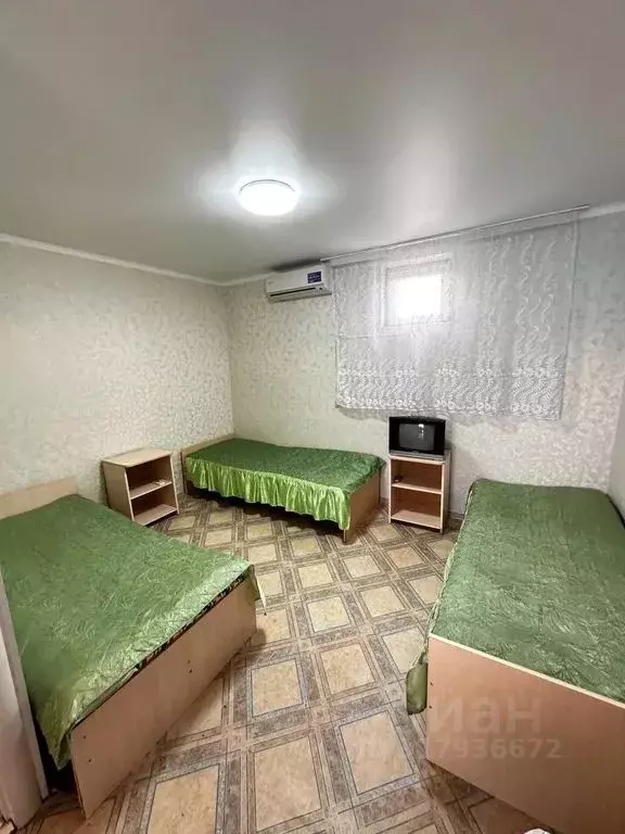 Комната Оренбургская область, Соль-Илецк ул. Цвиллинга, 80 - Фото 1