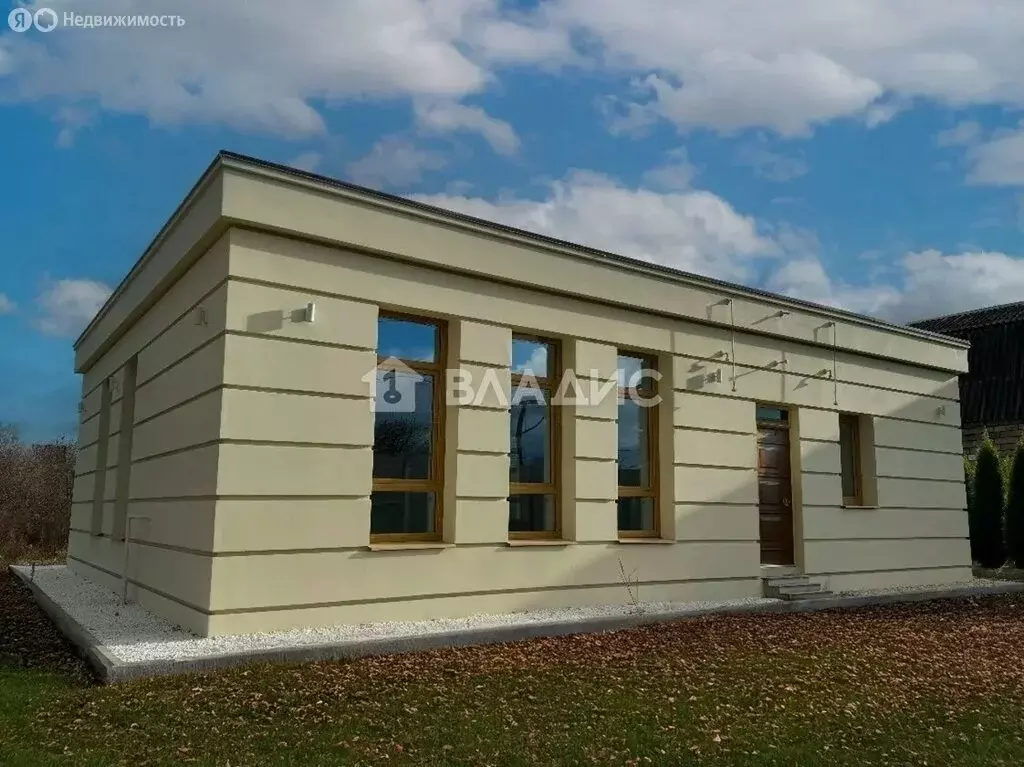 Дом в Лакинск, улица Карла Маркса, 6 (100 м) - Фото 0