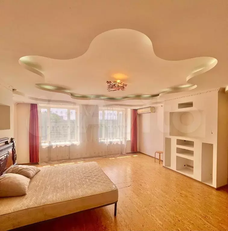 Комната 28 м в 3-к., 3/7 эт. - Фото 1