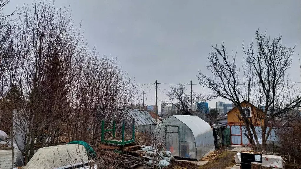 Участок в Свердловская область, Екатеринбург муниципальное ... - Фото 0