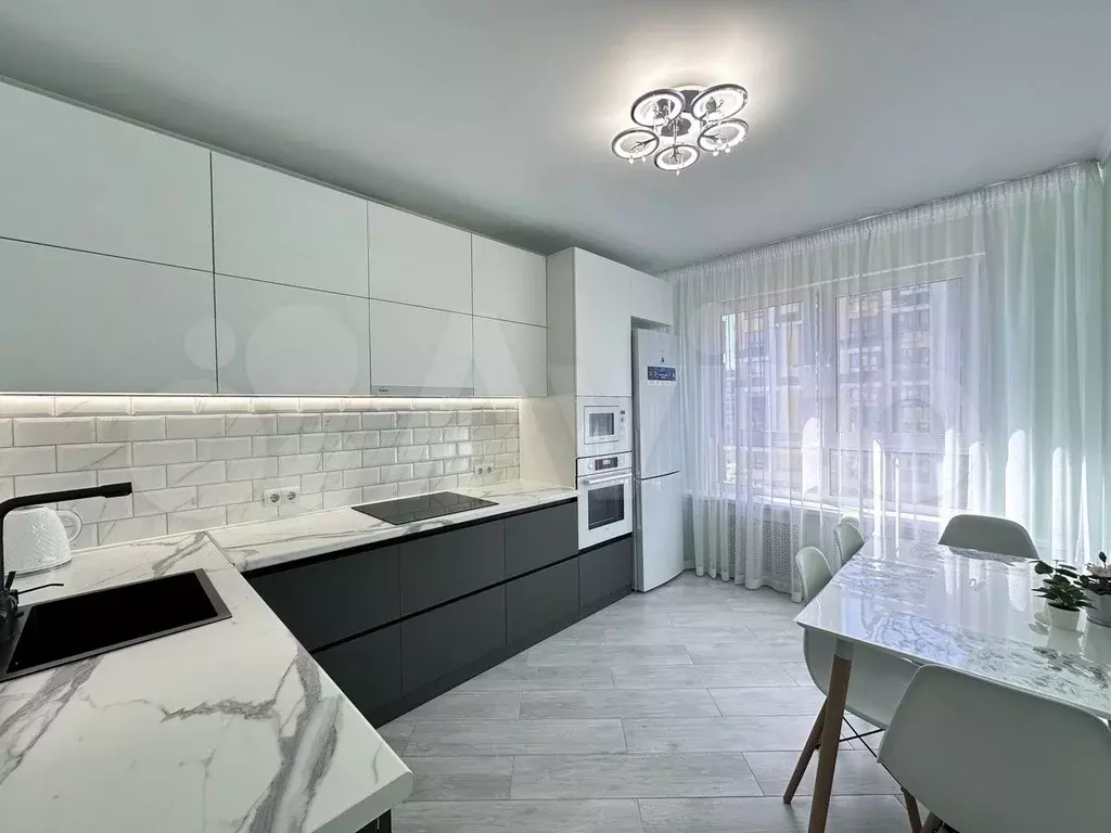 2-к. квартира, 57 м, 4/8 эт. - Фото 0