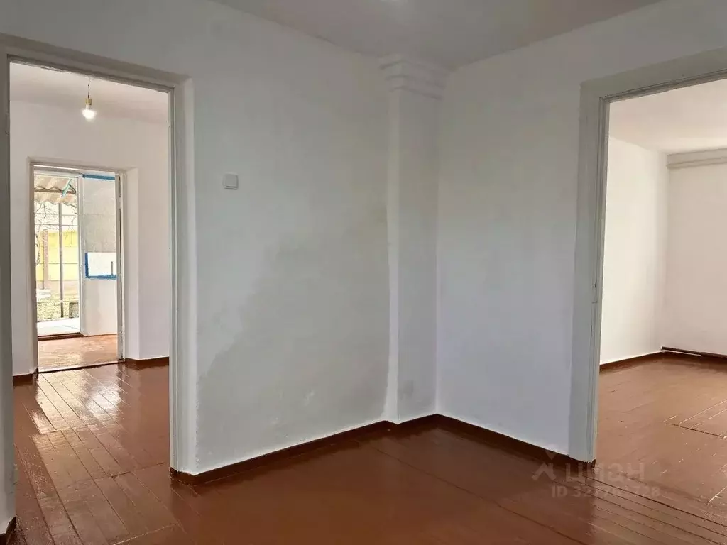 Дом в Крым, Красноперекопский район, с. Воинка туп. Фрунзе, 3 (50 м) - Фото 2