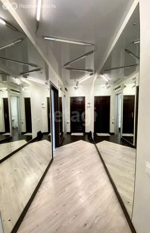 3-комнатная квартира: Воронеж, улица Пирогова, 36 (70 м) - Фото 2