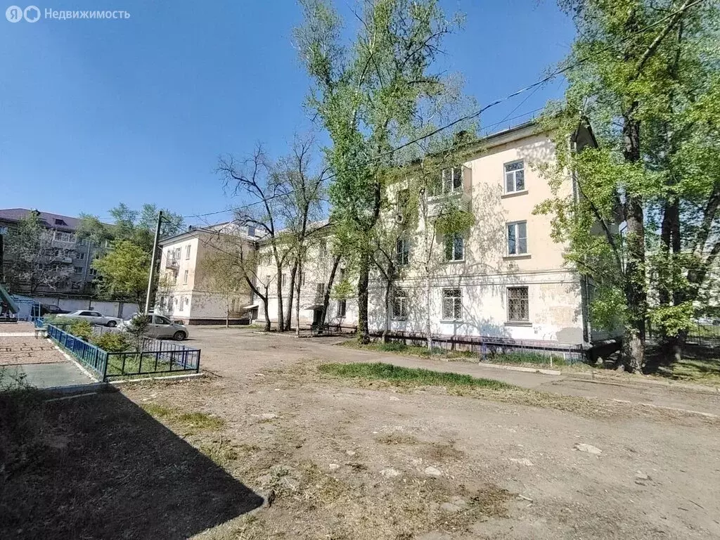 3-комнатная квартира: Хабаровск, Краснореченская улица, 197 (75 м) - Фото 1