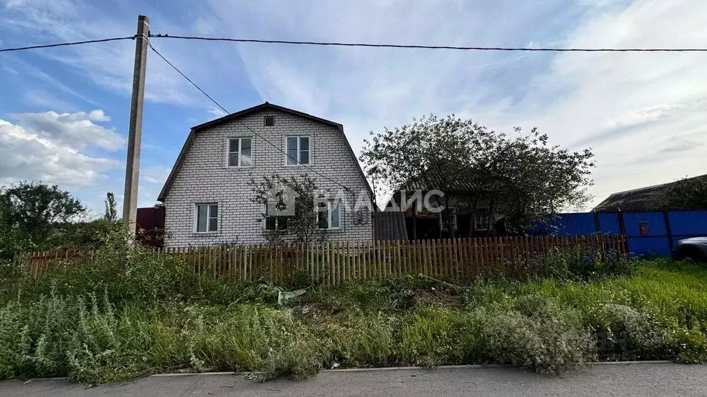 Дом в Белгородская область, Старооскольский городской округ, с. ... - Фото 0