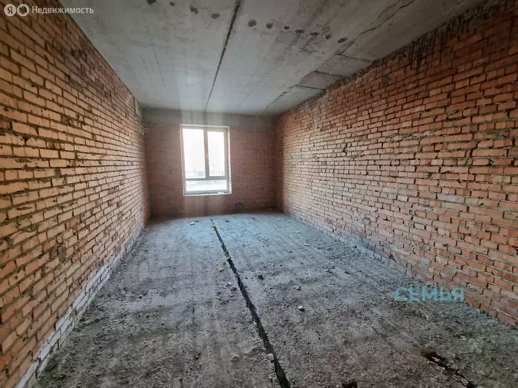 3-комнатная квартира: Владикавказ, улица Билара Кабалоева, 16А (82 м) - Фото 1