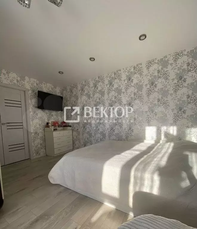 1-к. квартира, 39 м, 3/3 эт. - Фото 1