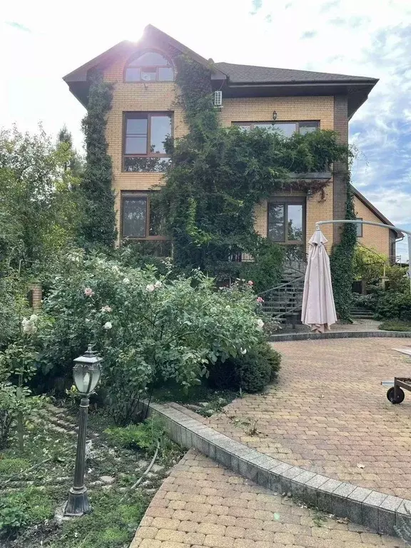 Дом в Краснодарский край, Горячий Ключ Южная ул. (300 м) - Фото 1