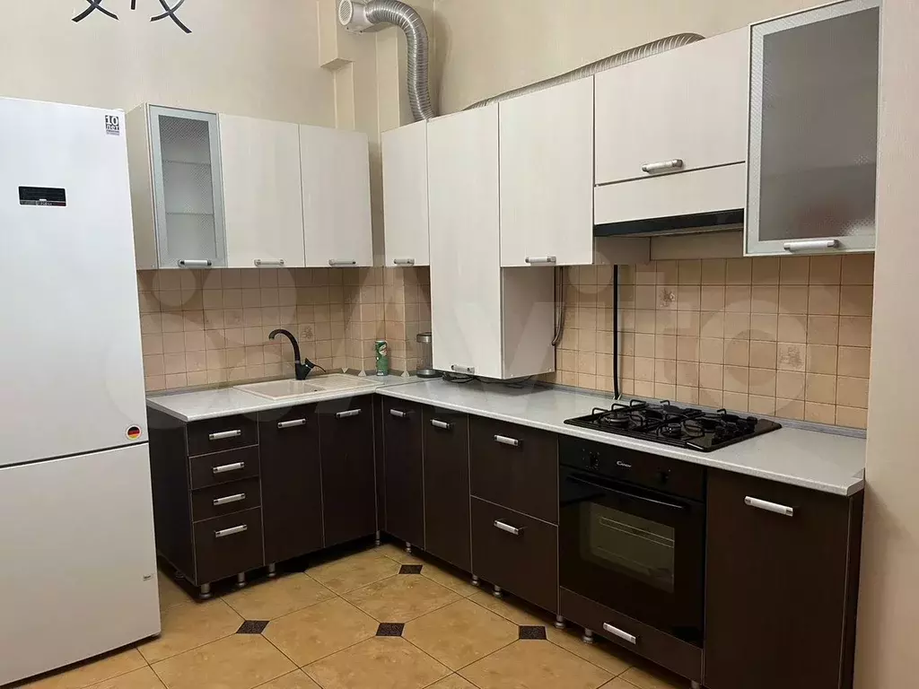 1-к. квартира, 45 м, 2/5 эт. - Фото 0