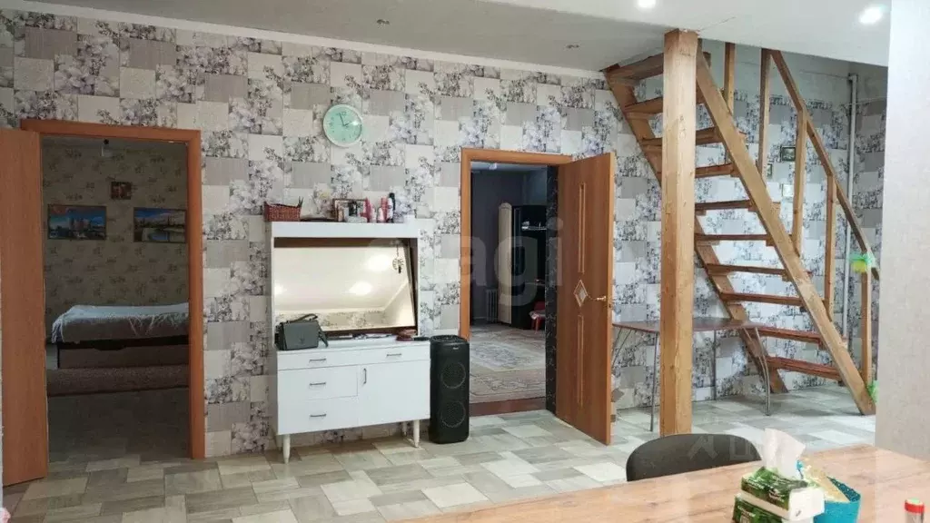 Дом в Тюменская область, с. Исетское ул. Советская (227 м) - Фото 1