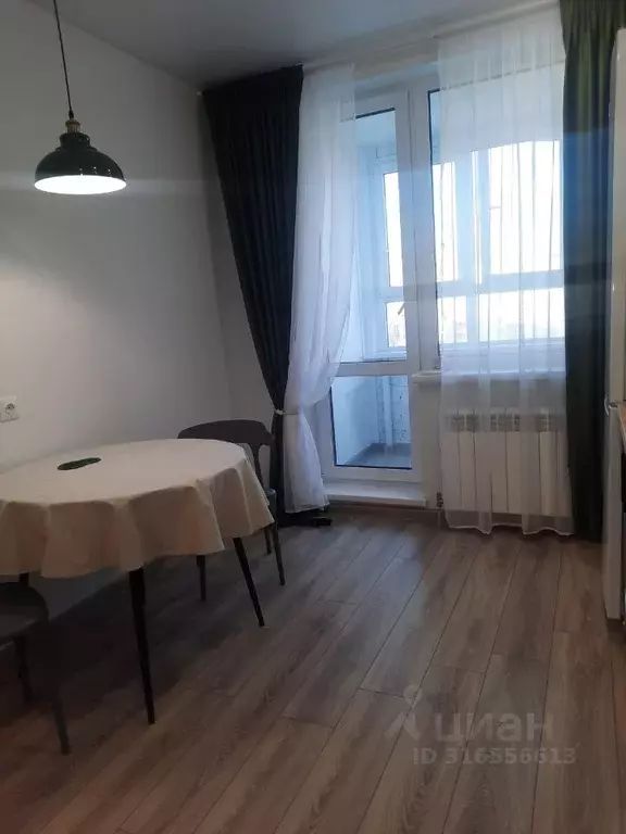 1-к кв. Омская область, Омск ул. 70 лет Октября, 3А (42.0 м) - Фото 0