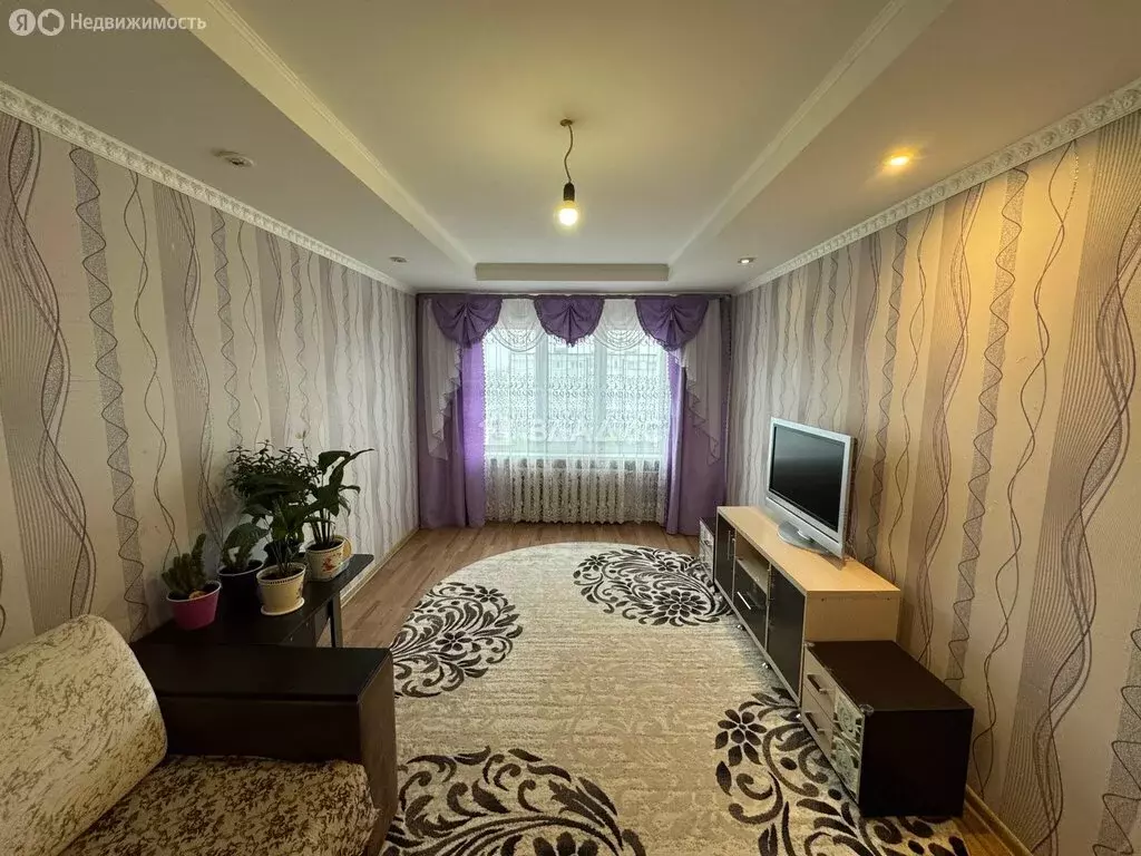 3-комнатная квартира: Старая Каменка, Молодёжная улица, 7 (69.4 м) - Фото 0