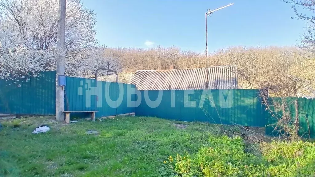 Дом в Краснодарский край, Апшеронский район, Куринское с/пос, пос. ... - Фото 1