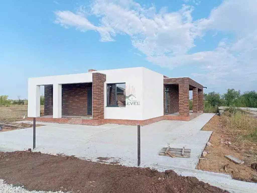 Дом в Саратовская область, Энгельсский район, Красноярское ... - Фото 1