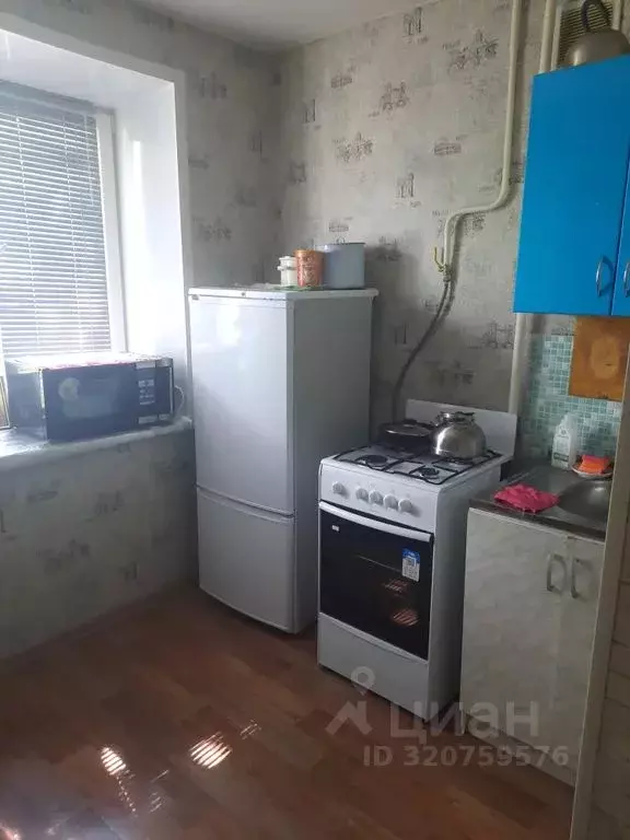 2-к кв. Кировская область, Омутнинск ул. 30-летия Победы, 26 (44.0 м) - Фото 2