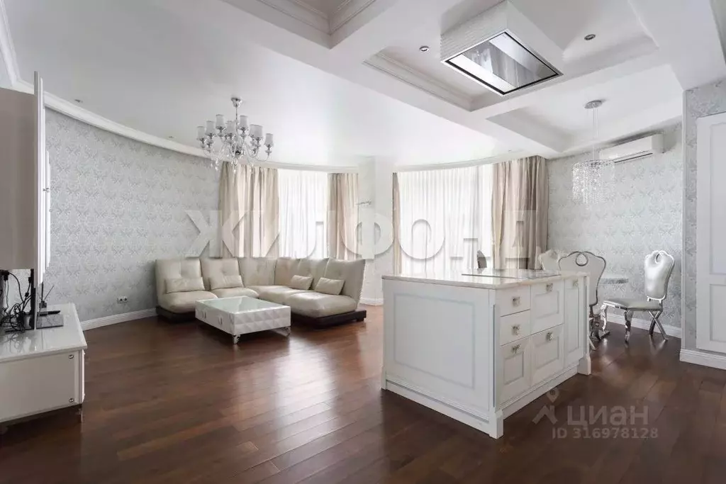 3-к кв. Новосибирская область, Новосибирск ул. Чаплыгина, 93 (100.0 м) - Фото 0