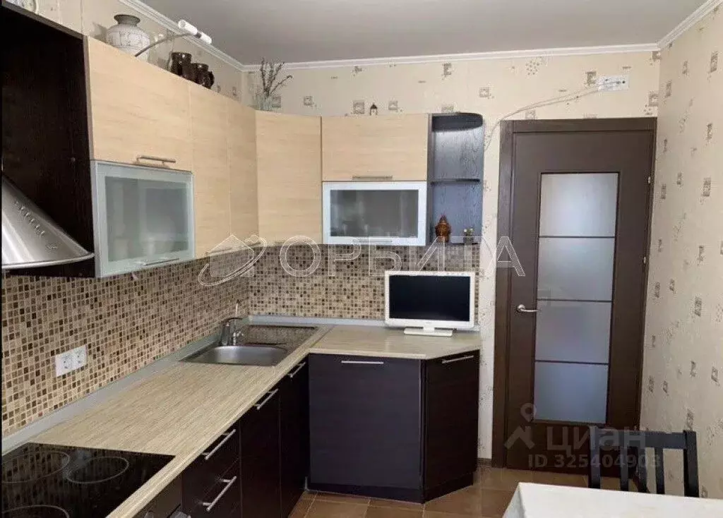 3-к кв. Тюменская область, Тюмень ул. Елизарова, 74 (61.0 м) - Фото 2