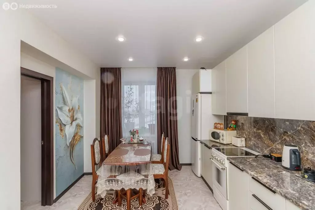 2-комнатная квартира: Ишим, улица Порфирьева, 2 (50.2 м) - Фото 2