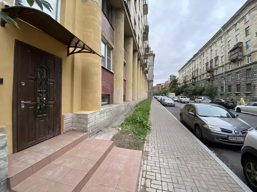 Офис в Санкт-Петербург Ординарная ул., 21 (11 м) - Фото 1