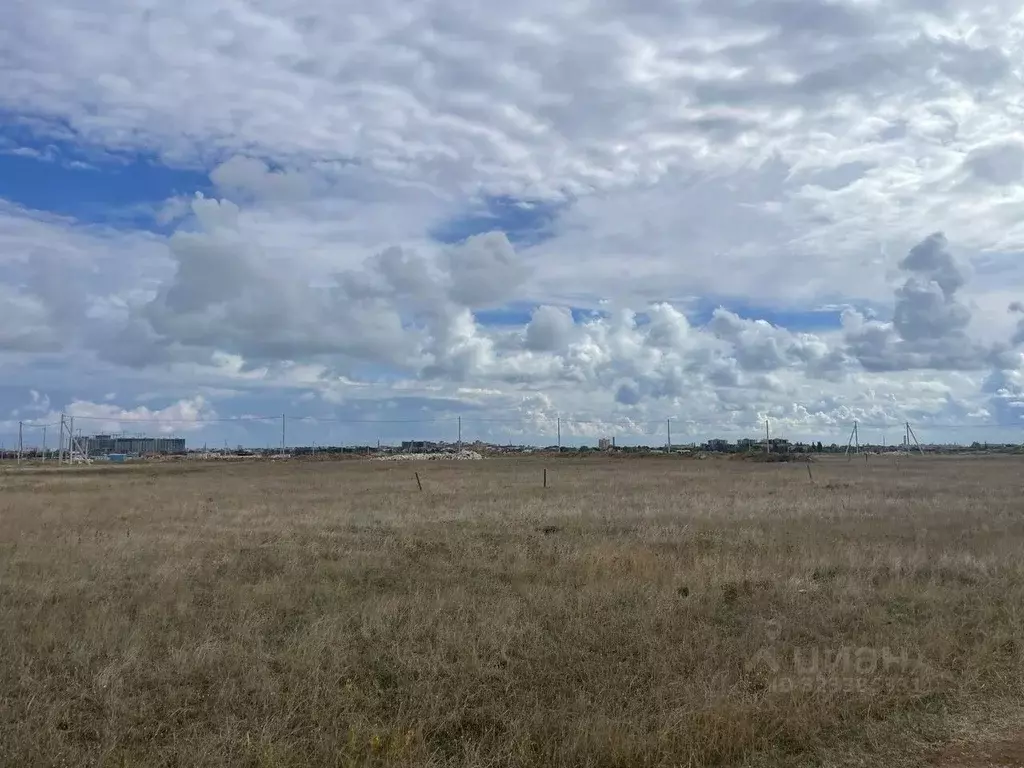 Участок в Крым, Сакский район, с. Уютное, Уютная Гавань мкр  (8.1 ... - Фото 1