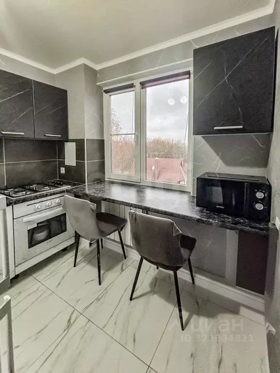 3-к кв. Псковская область, Псков Запсковье исторический район, ул. ... - Фото 0