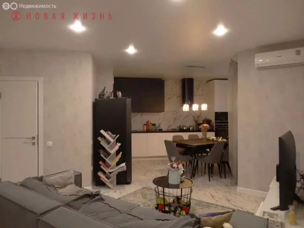 2-комнатная квартира: Самара, Осетинская улица, 12 (78 м) - Фото 1