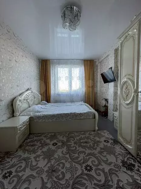 Комната 18м в 2-к., 4/10эт. - Фото 1