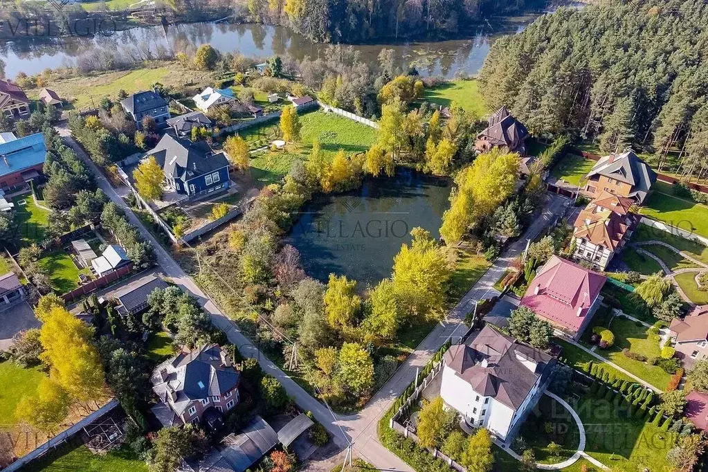 Участок в Московская область, Истра городской округ, д. Славково 21 . - Фото 1