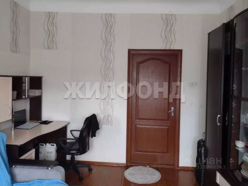 Комната Новосибирская область, Новосибирск ул. Халтурина, 18 (13.6 м) - Фото 2