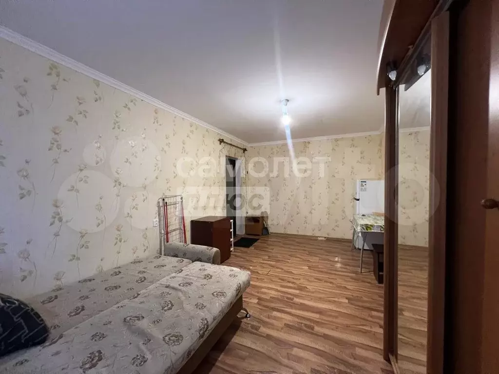 Комната 18 м в 1-к., 1/5 эт. - Фото 1