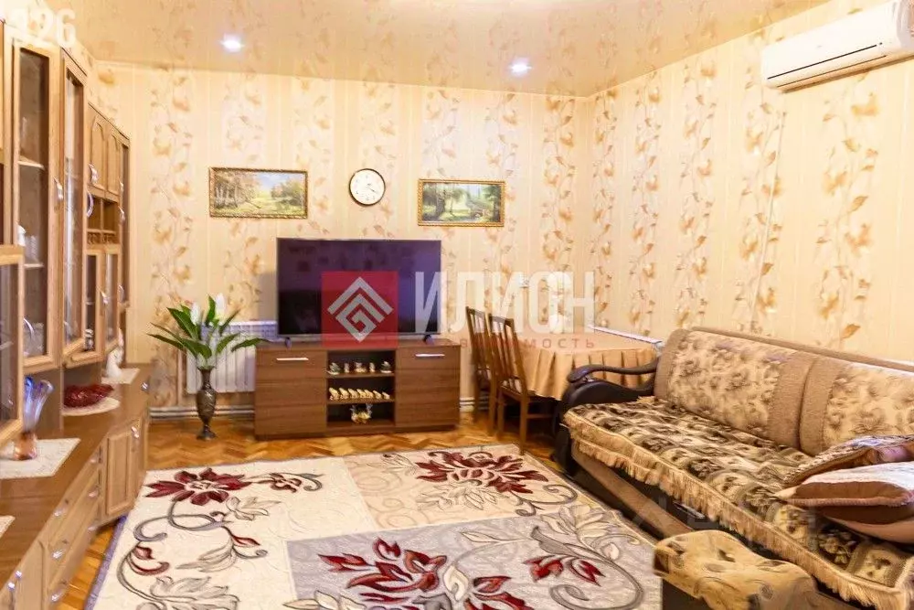 Дом в Крым, Судак Платановый кв-л,  (300 м) - Фото 1